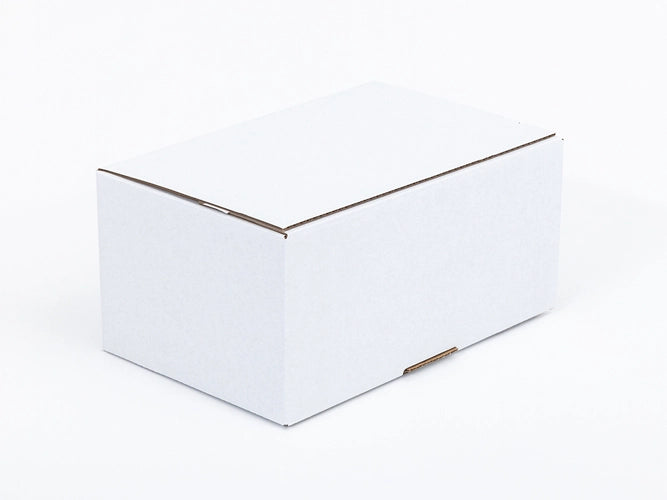 Kartonnen dozen met plakstrip en afscheurstrook 300x200x150mm enkelgolf B 360g/m2 Wit