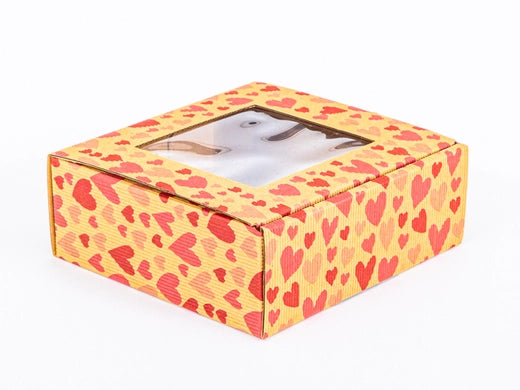 Doosje cadeau met hartjes met venster 150x140x55mm 4-laags FE 450 g/m² Bruin