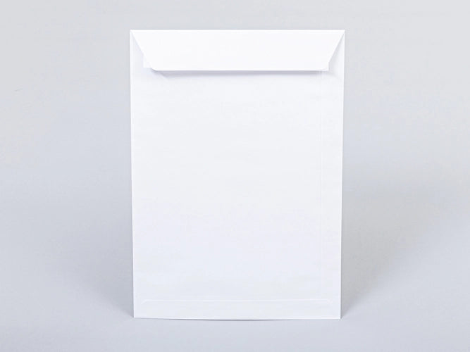 Set van 250 witte C4 HK-enveloppen