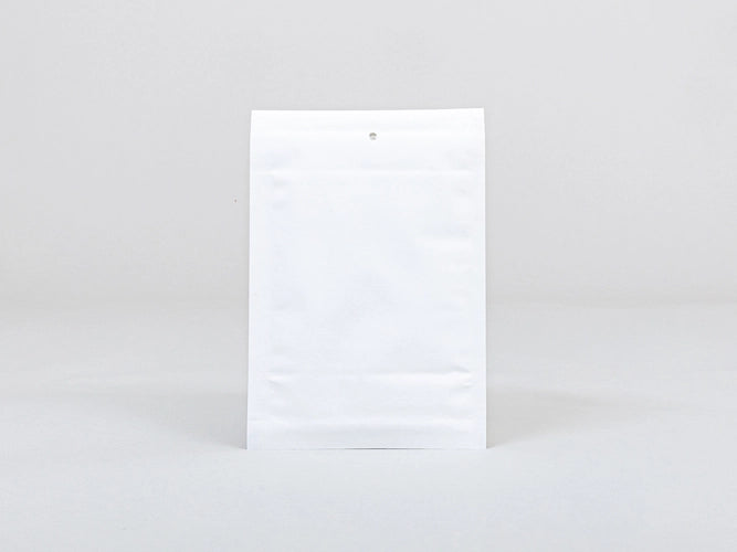 Witte bubbelenveloppen A11 VP 120x175mm