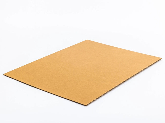 Kartonnen scheidingswand 1200x1000mm enkelgolf Q 320g/m2 bruin