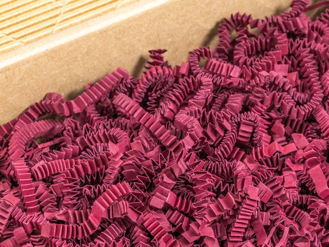 ZigZag Delux milieuvriendelijk decoratief papier voor het opvullen van pakketten met snippers, bordeauxrood - 1 kg doos, set van 4